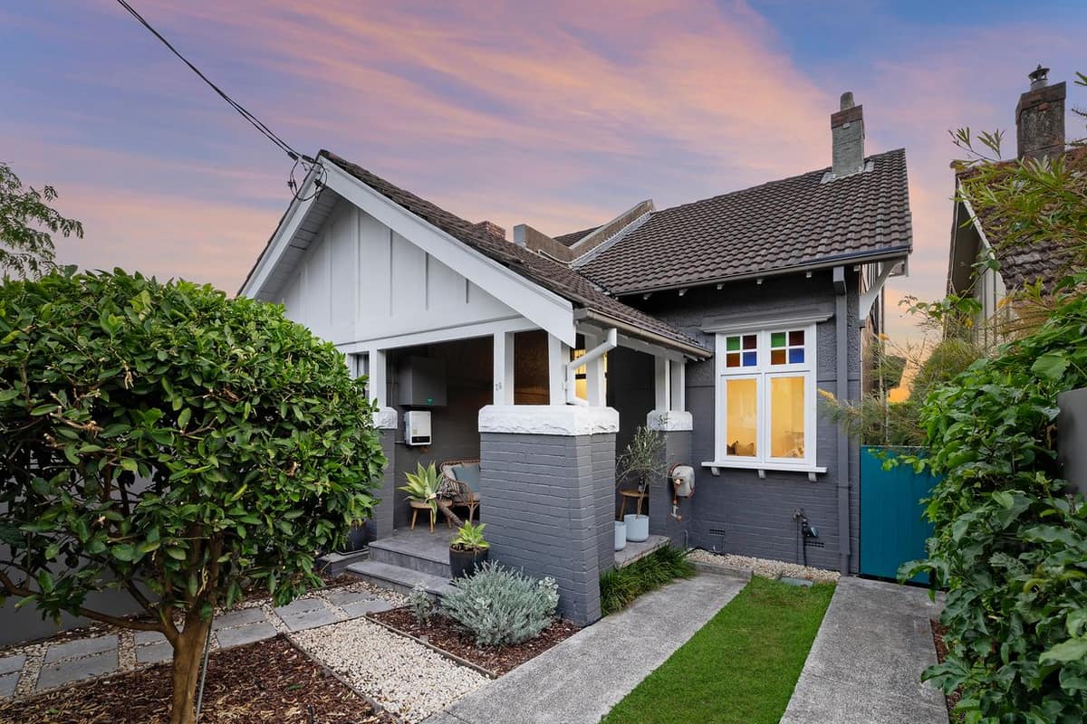 26 Rangers Avenue image 1