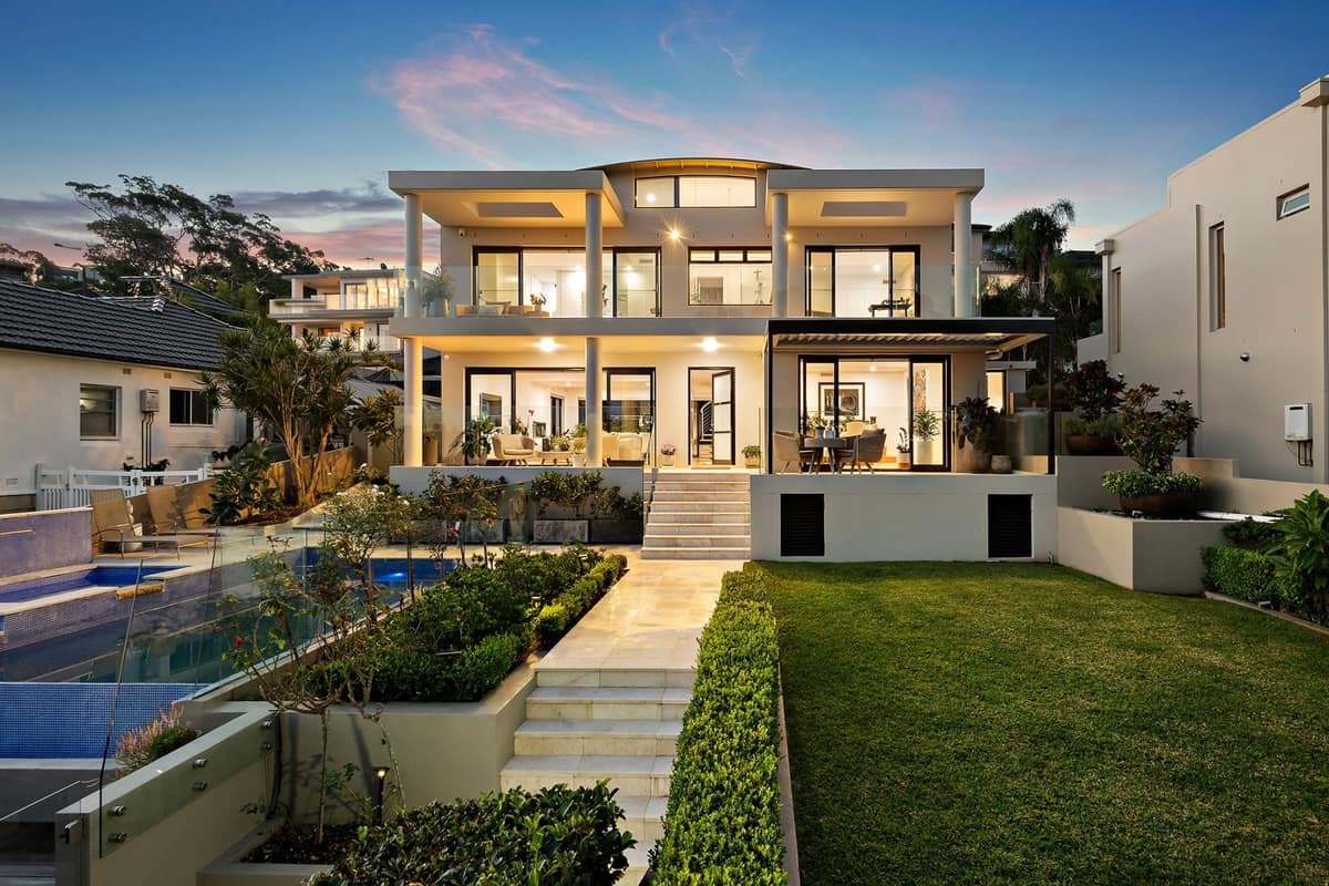 24 Seaforth Crescent image 1