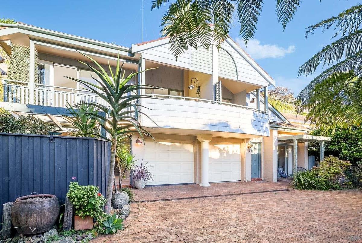 69A Avenue Road image 2
