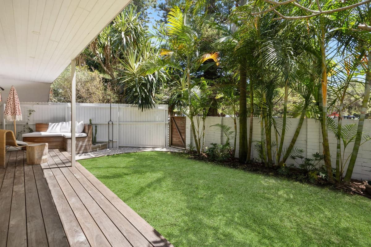 1/3 Eurobin Avenue image 1