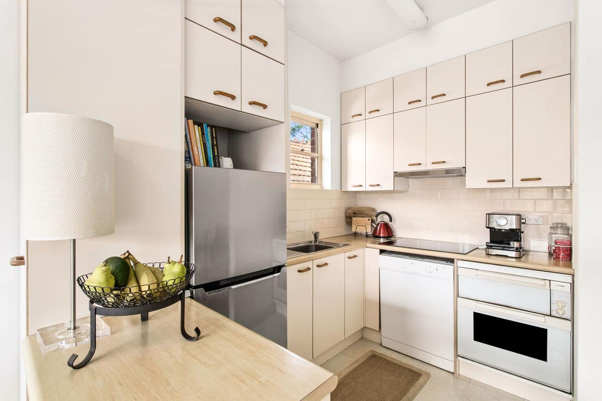 4/5 Kareela Road image 3